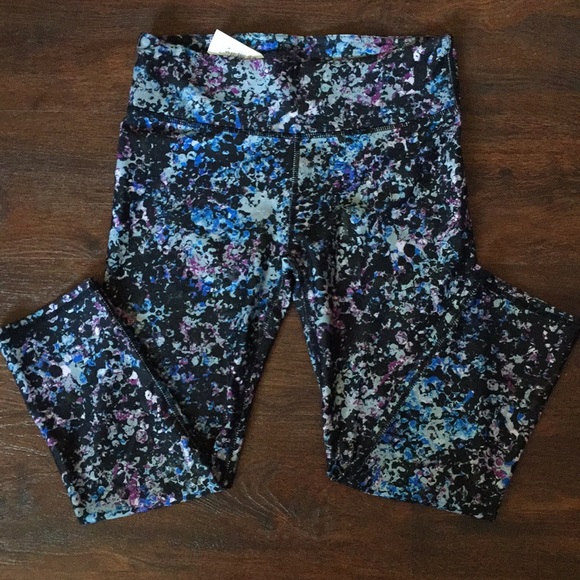 NWT fabletics Salad Capri leggings size xs new - Picture 10 of 11